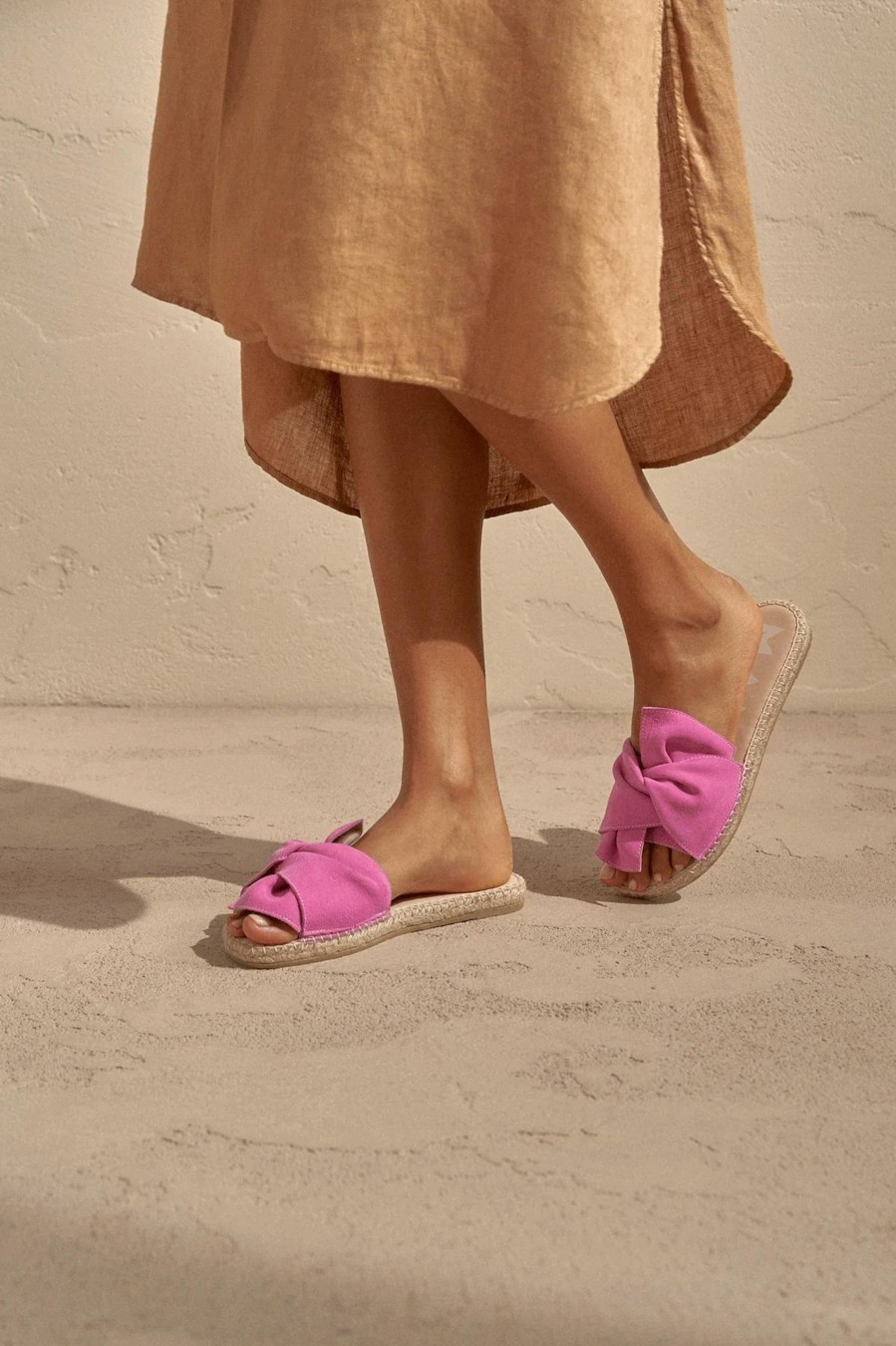 Damen Manebi Pantoletten & Mules | Sandals With Knot Bold Pink